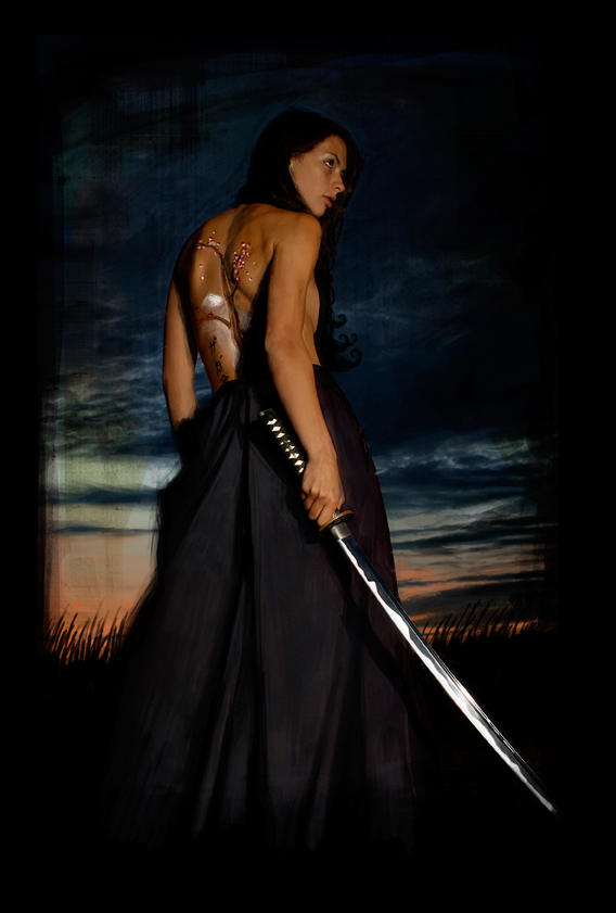 http://fc03.deviantart.net/fs11/i/2006/201/2/5/the_woman_samurai_by_Fenrid.jpg