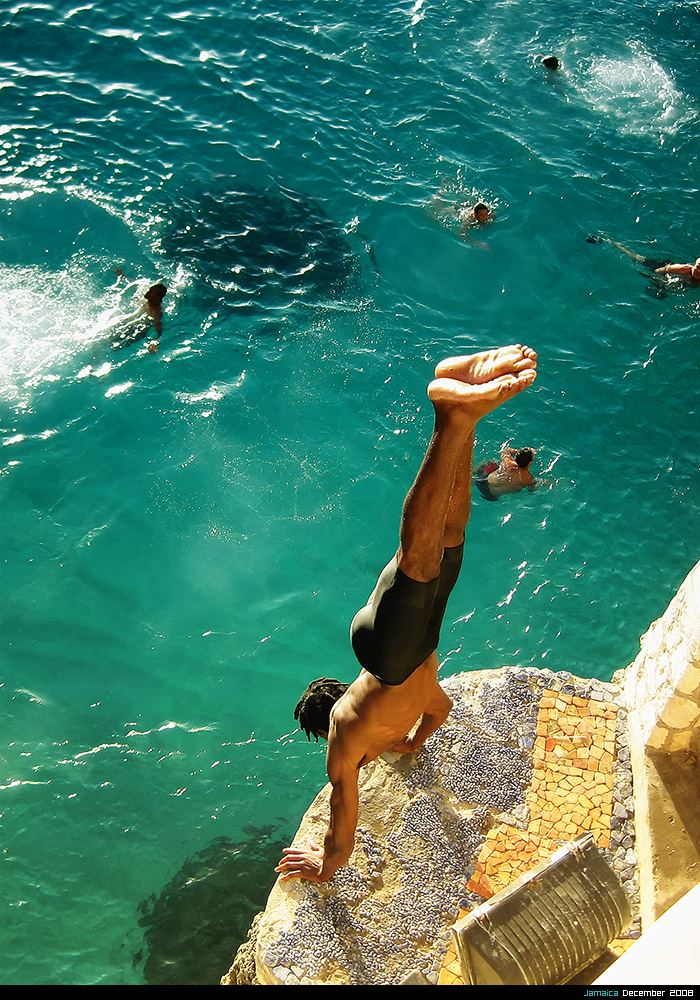 Cliff_Diver_by_fxseven.jpg