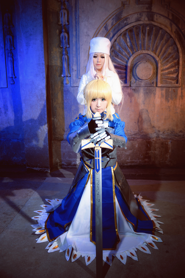 irisviel_and_saber_by_nozomiwang-d528gxm