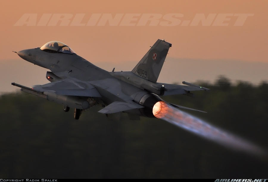f_16_falcon_taking_off_with_full_afterburner_by_jamestayloranime-d51yuw5.jpg